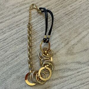 Gold Mixed Metal Circle Statement Necklace – 16” – Modern Chic